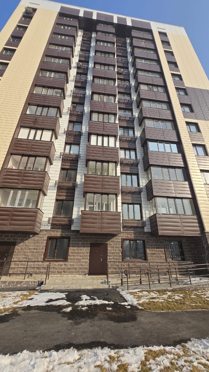 МЖК Gul Ana — готовый фасад с остеклением